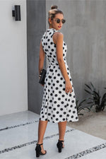Load image into Gallery viewer, Be The Queen Dot Dress
