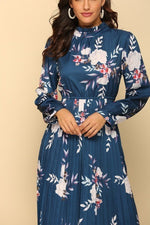 Load image into Gallery viewer, Floral Printed Log Sleeves Pleated Dress
