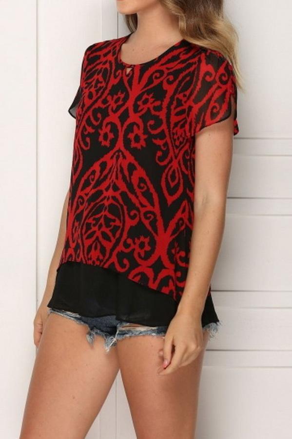 Short-Sleeved Lace Top With Flounces