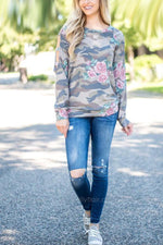Load image into Gallery viewer, Floral Camouflage Cut Out Sweatshirt
