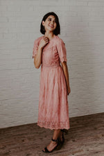Load image into Gallery viewer, Round Neck Lily Lace Midi Dress
