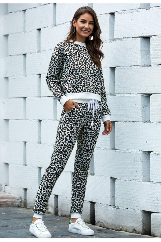 Crew Neck Leopard Print Casual Suit