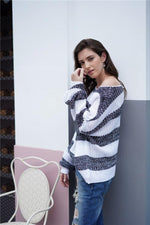 Load image into Gallery viewer, Long Sleeve Loose Simple Sweater
