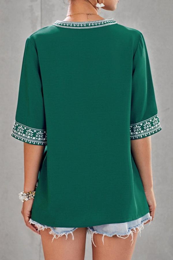 V-Neck Ethnic Style Embroidered Lace Blouse