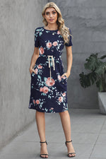 Load image into Gallery viewer, Short Sleeve Pocketed Floral T Shirt Dress
